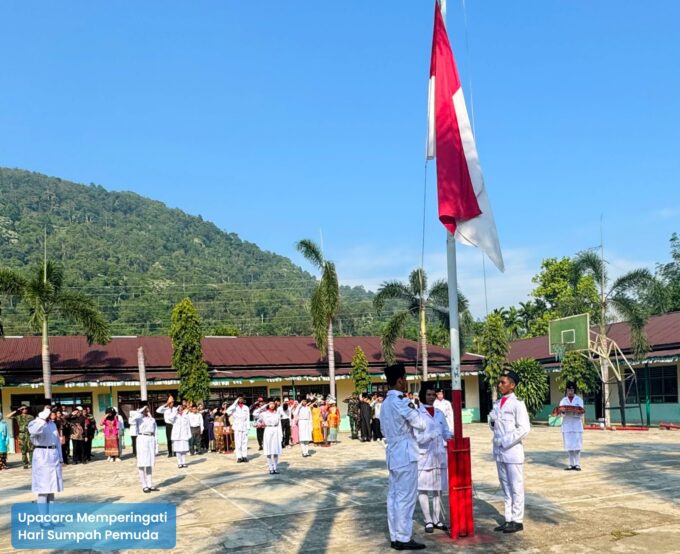 SMK PGRI Lubuklinggau Gelar Upacara Memperingati Hari Sumpah Pemuda ke-96