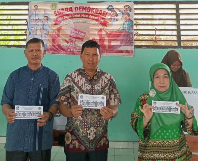 Suasana Demokrasi di Sekolah: SMK PGRI Lubuklinggau Gelar Pemilihan Ketua & Wakil Ketua OSIS Periode 2025/2026