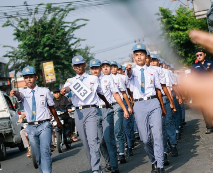Semarak HUT ke-81 RI, SMK PGRI Lubuklinggau Turunkan Tim Putra dan Putri di Lomba Gerak Jalan Pelajar